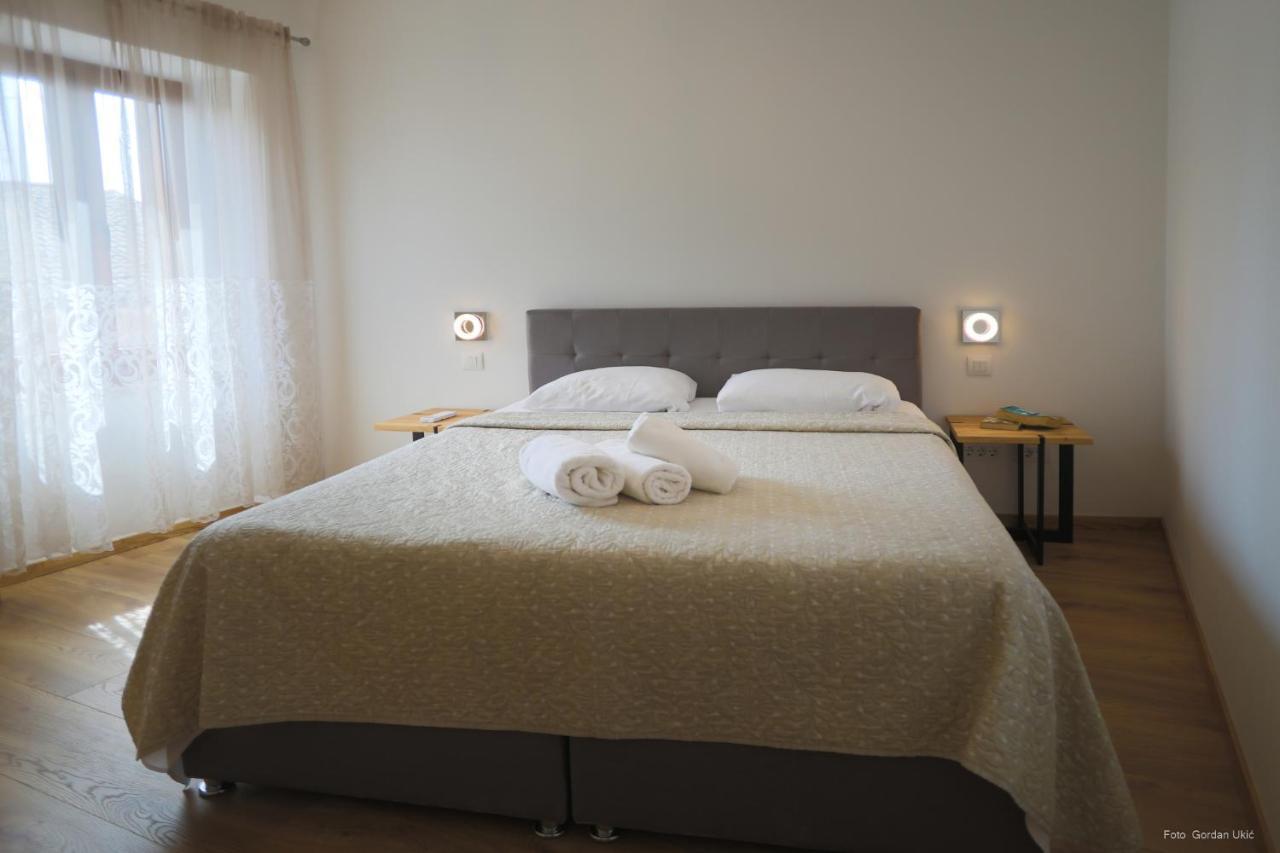 Apartments&rooms Luan *